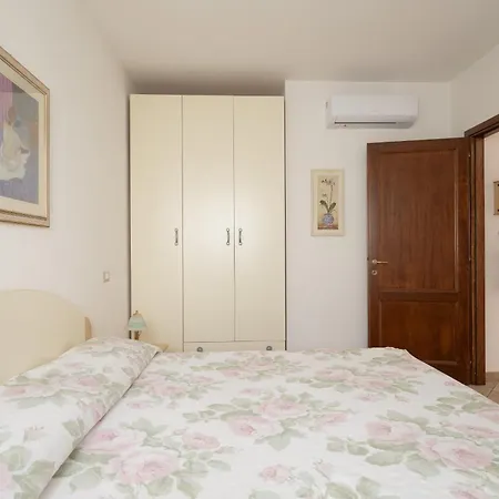 Apartamento Marconi A Donigala